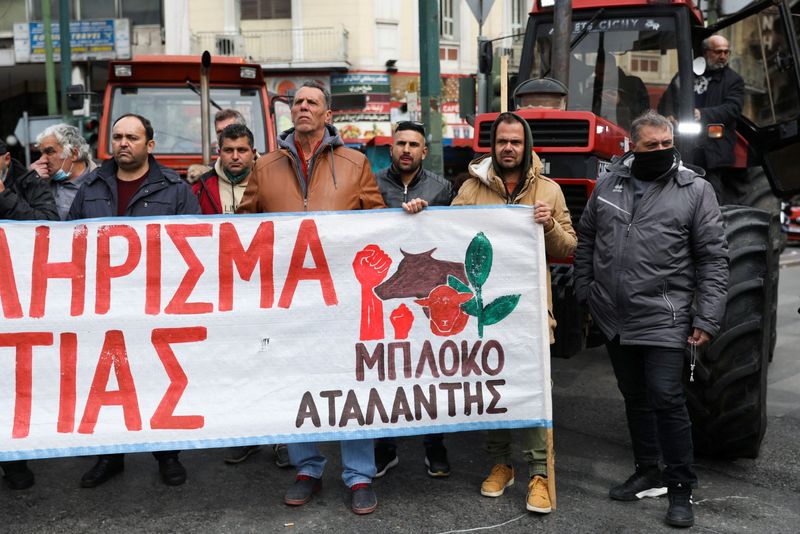 Greek farmers on tractors protest ‘unbearable’ fuel, fertilizer costs