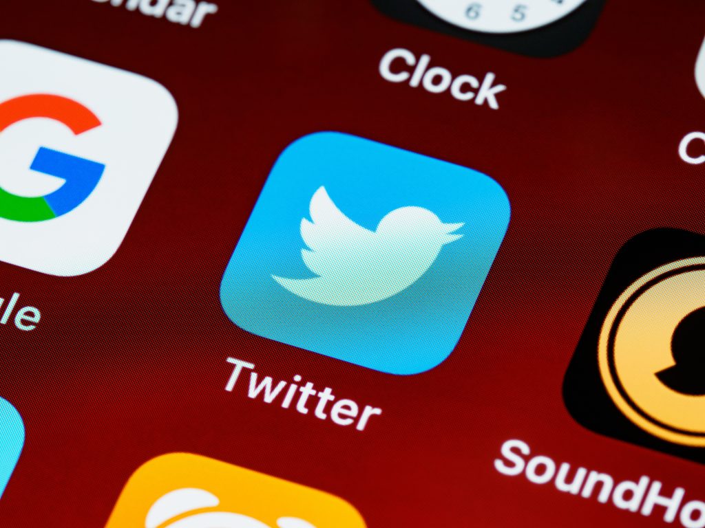 3 practical reasons to use Twitter