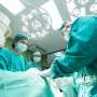 Even in the operating room, team chemistry matters, study finds