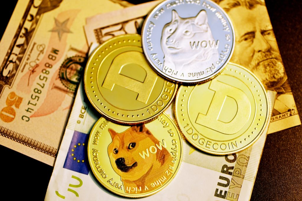 Dogecoin inventor calls Elon Musk ‘grifter’ for propping crypto and FSD ‘Ponzi’ as he predicts a harder price crash