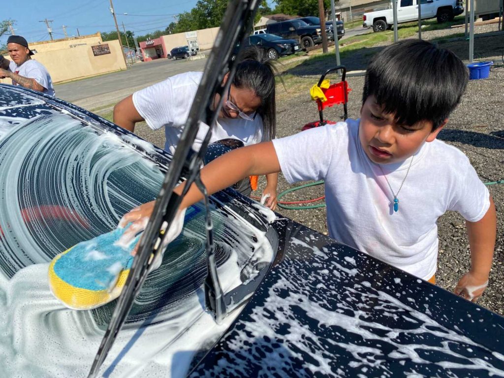 Uvalde residents fundraise for massacre victims the old-fashioned way