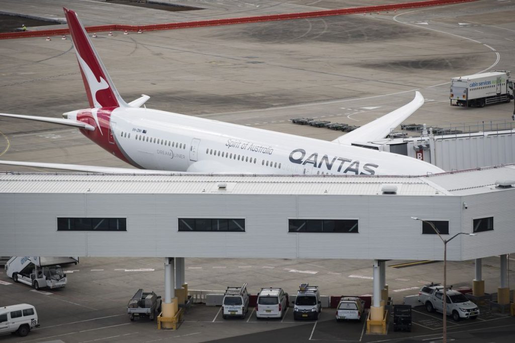 Qantas Revives Plan for World’s Longest Direct Flights