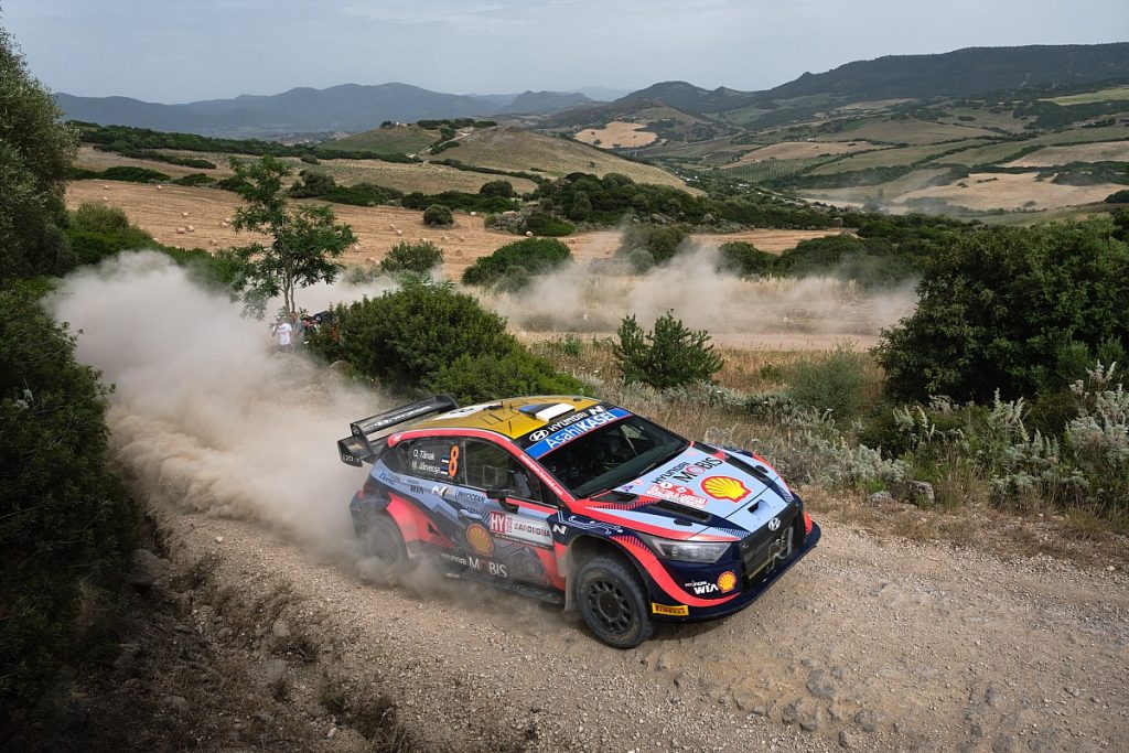 WRC Sardinia: Tanak holds commanding lead amid red flag confusion