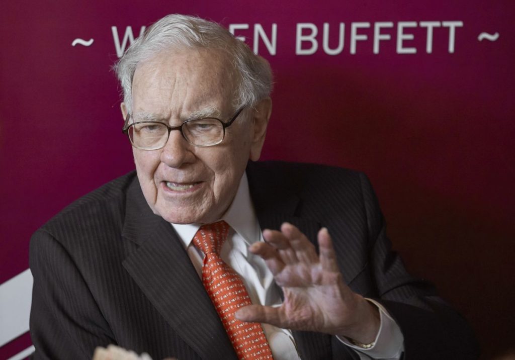 Buffett’s Last Lunch Auction Draws Record $19 Million Bid