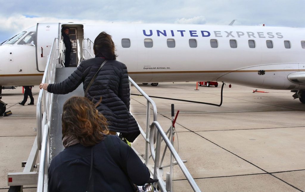 ExpressJet Hires Adviser After Losing United Air Contract During Pandemic