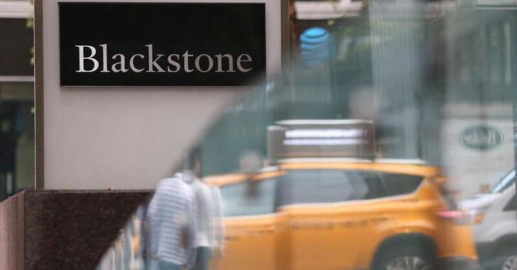 Blackstone, Carlyle to cover U.S. abortion-related travel costs