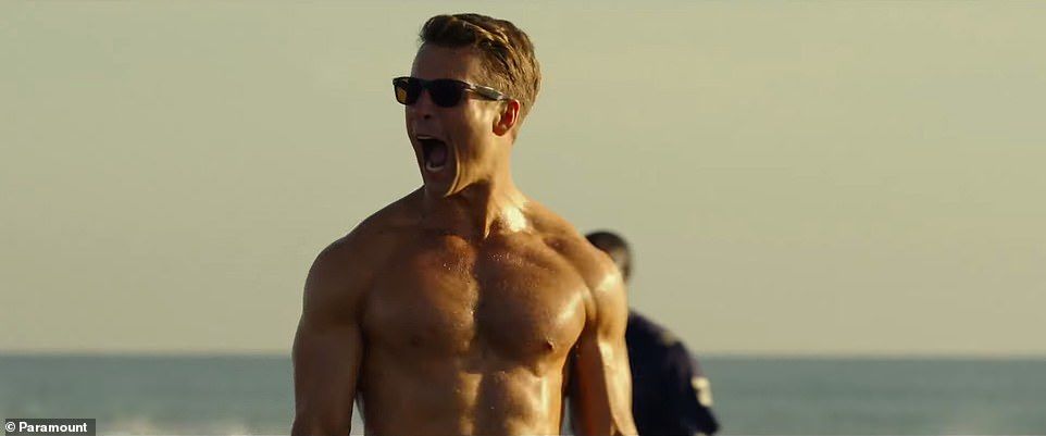 Watch the Top Gun: Maverick Cast Pump Up Before That Beach Football Scene