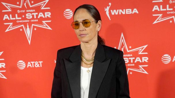 Sue Bird, Candace Parker and more dazzle at WNBA All-Star orange carpet event