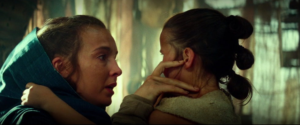Star Wars Cleared Up a Big ‘Rise of Skywalker’ Mystery About Rey’s Parents
