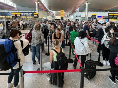 London’s Heathrow Airport caps daily passenger numbers