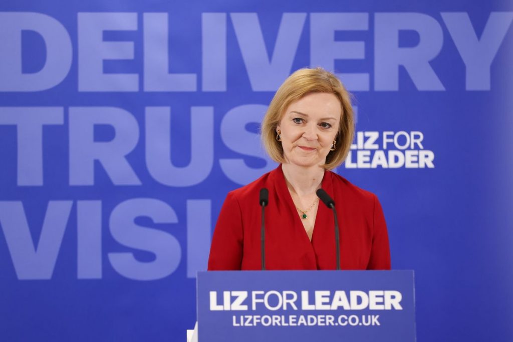 Truss Hints at Money Target for BOE if She Wins UK Leadership