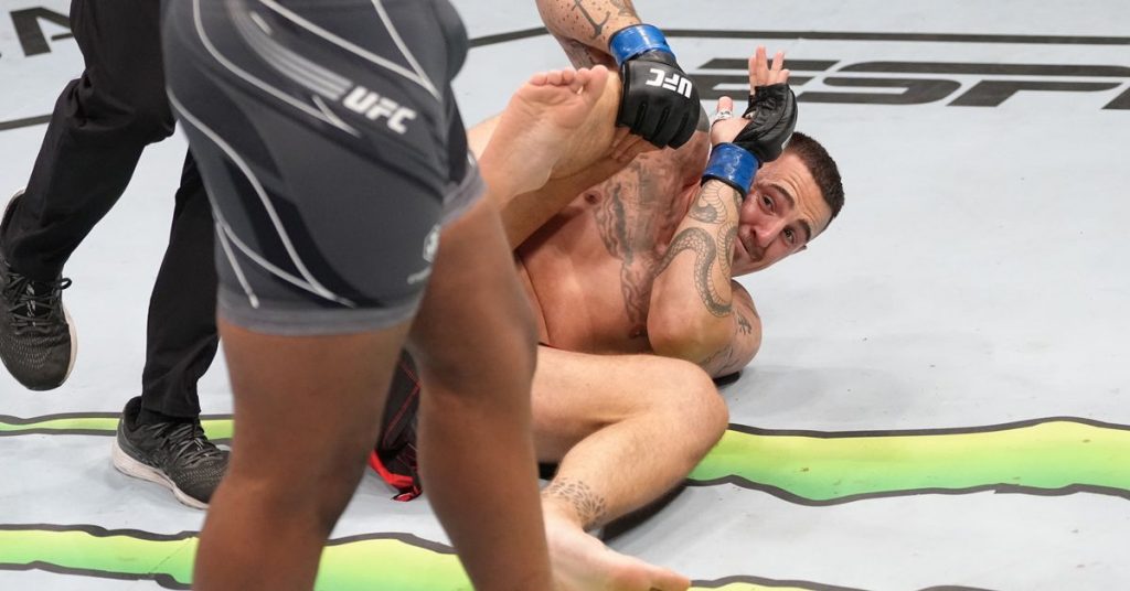 UFC London results: Blaydes gets injury TKO after Aspinall hurts knee