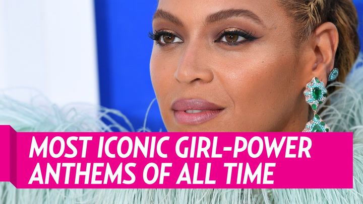 Watch Victoria Beckham Sing Spice Girls Karaoke: ‘One & Only Posh Spice’