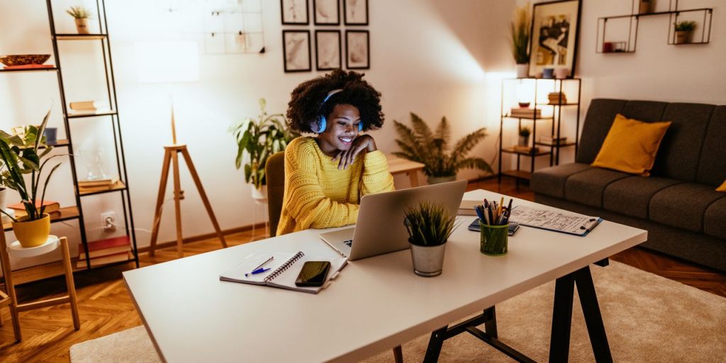 Help My Career: Does hybrid work really hurt your job performance or prospects for promotion? These Stanford researchers have an answer.