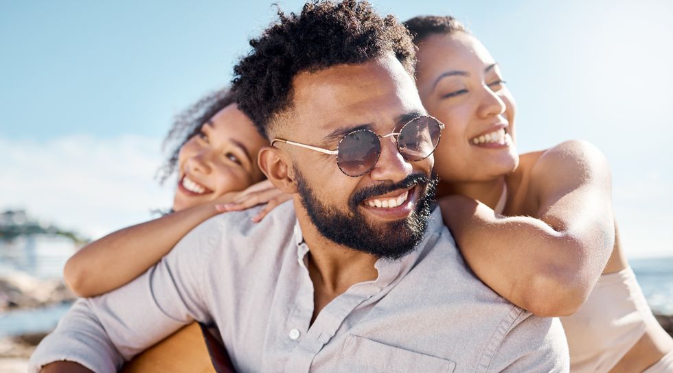 What Is a Throuple? Here’s Everything to Know About 3-Way Relationships.