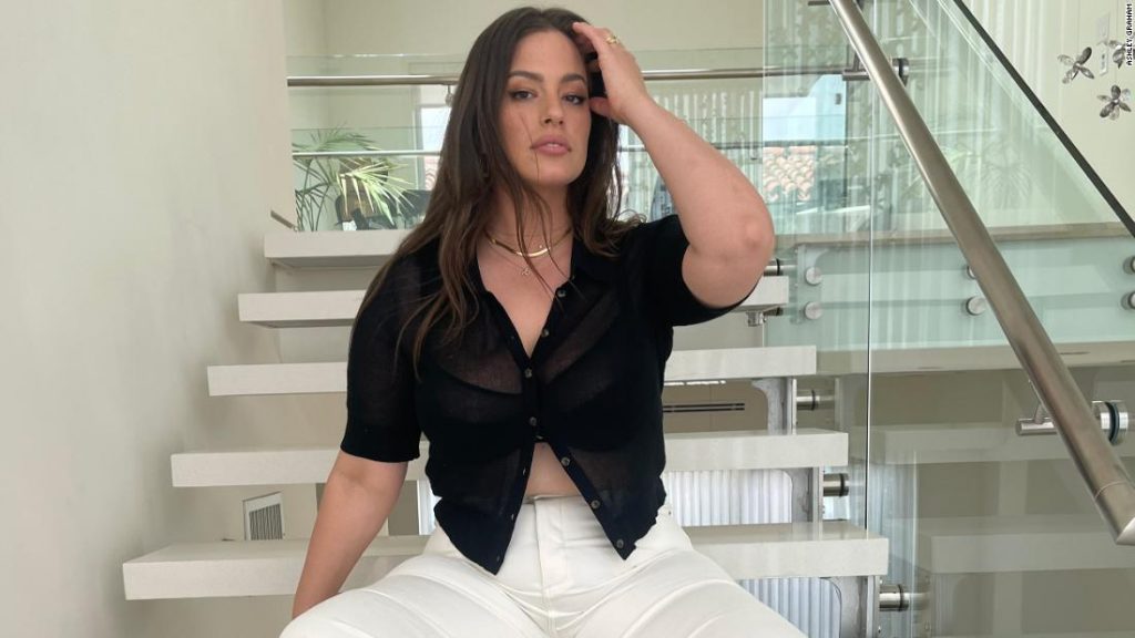 Supermodel Ashley Graham shares her favorite trendy summer fashion pieces