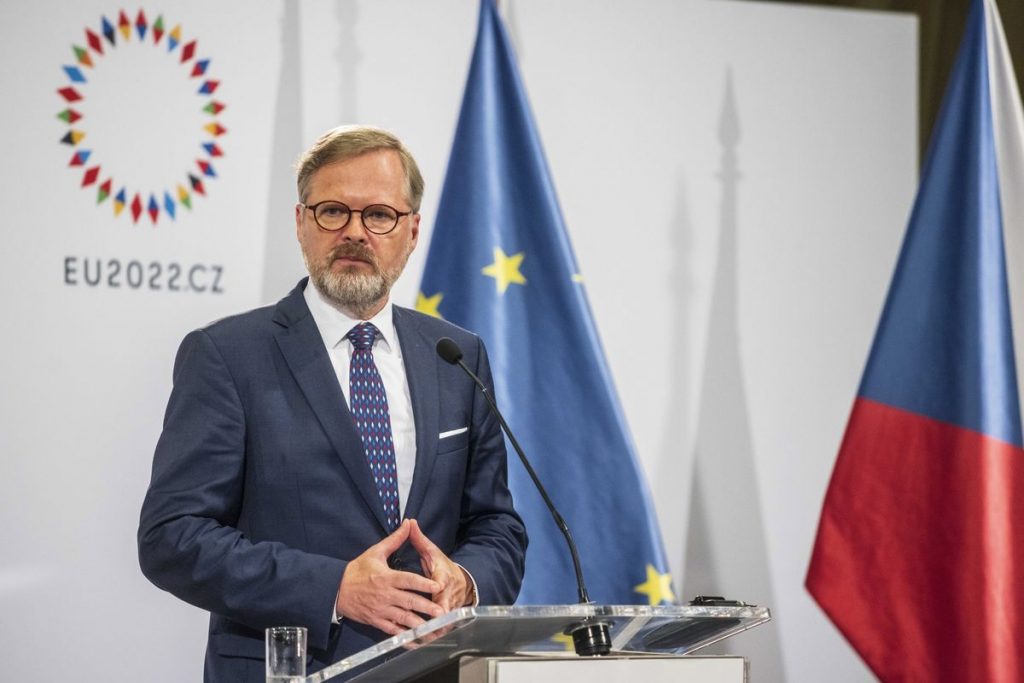 Czech Leader to Push for EU Action on Power Prices With Scholz