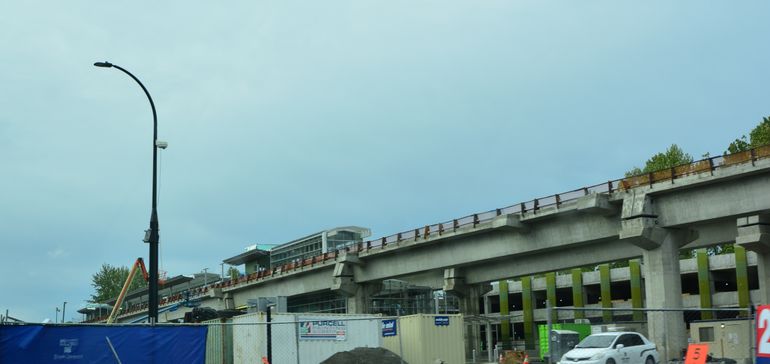 Seattle-area light rail extensions delayed by myriad problems