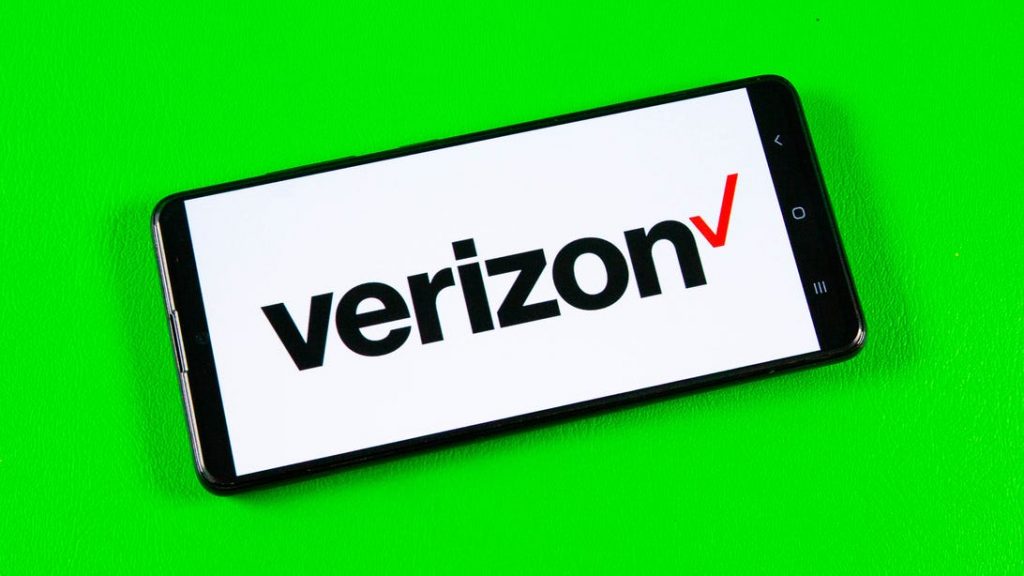 Verizon Might Give Mobile Subscribers All of Apple’s Services