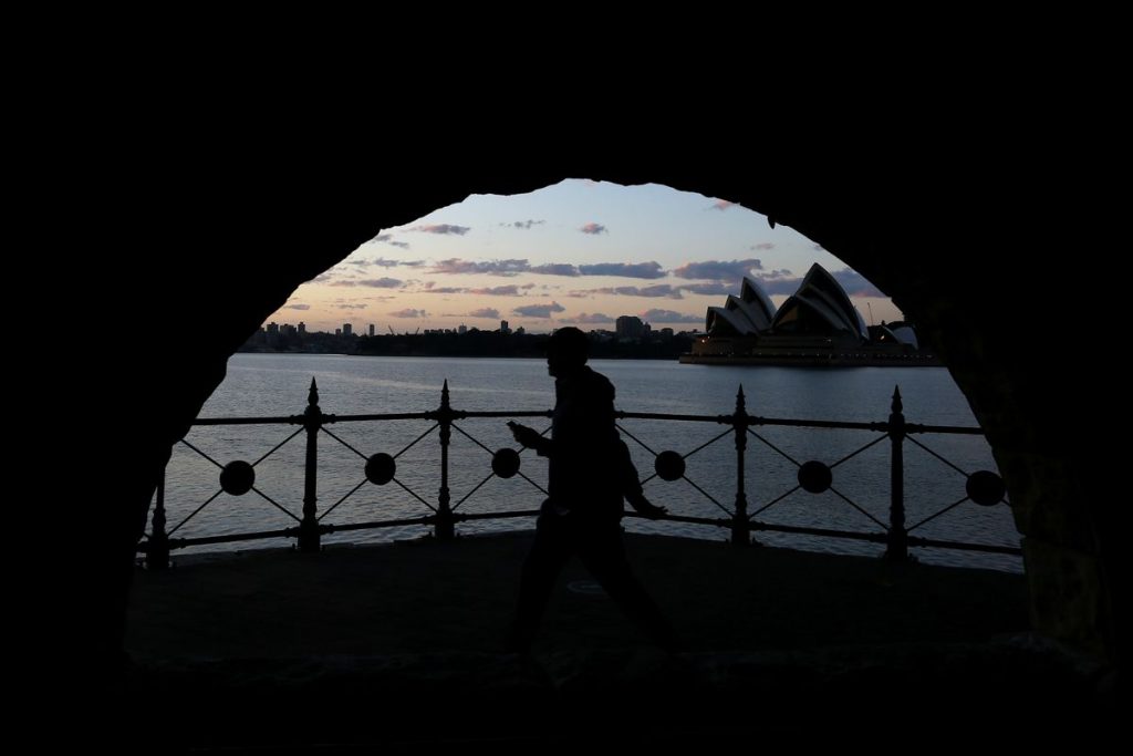 Millionaire’s Visa Aimed at Rich Chinese Faces Axe in Australia