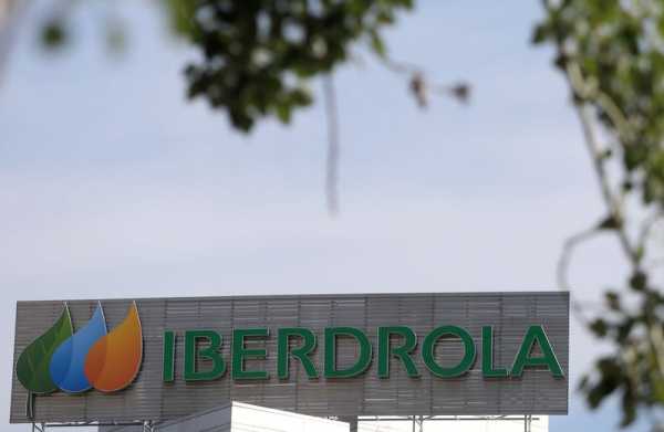 Iberdrola to guarantee gas and power to vulnerable customers for five months
