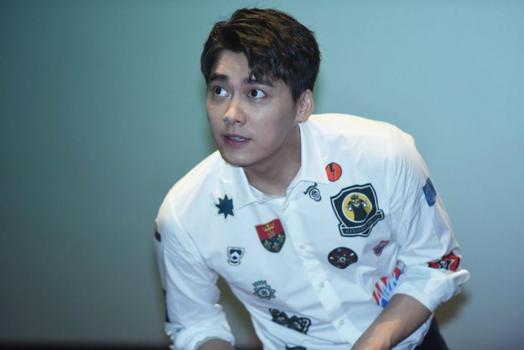 Prada Cuts Ties With Chinese Star Detained in Prostitute Scandal