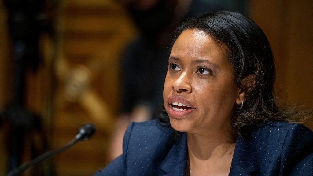 ACOs Fight Looming Cuts, Privatization Rhetoric