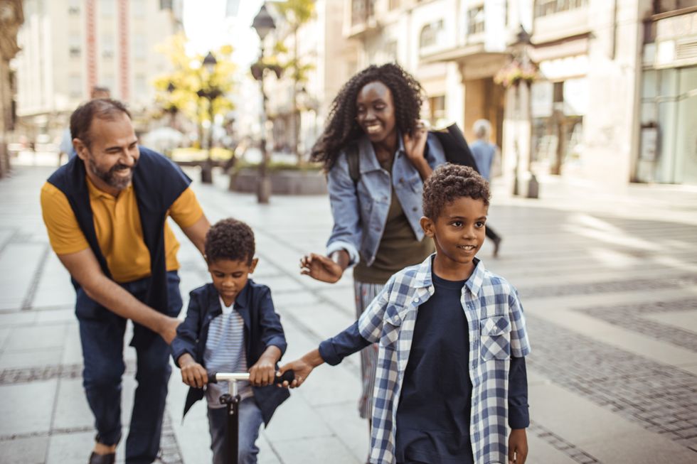 Dating as a Single Parent: 8 Leading Experts Share Their Best Advice