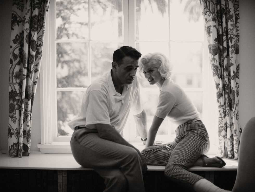 Marilyn Monroe and Joe DiMaggio’s Blonde Relationship, Explained