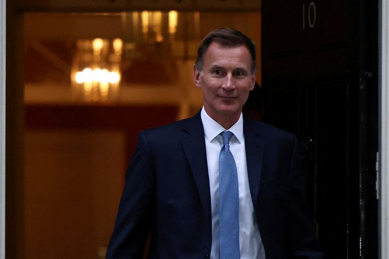 UK finance minister Hunt vows to win back financial market trust