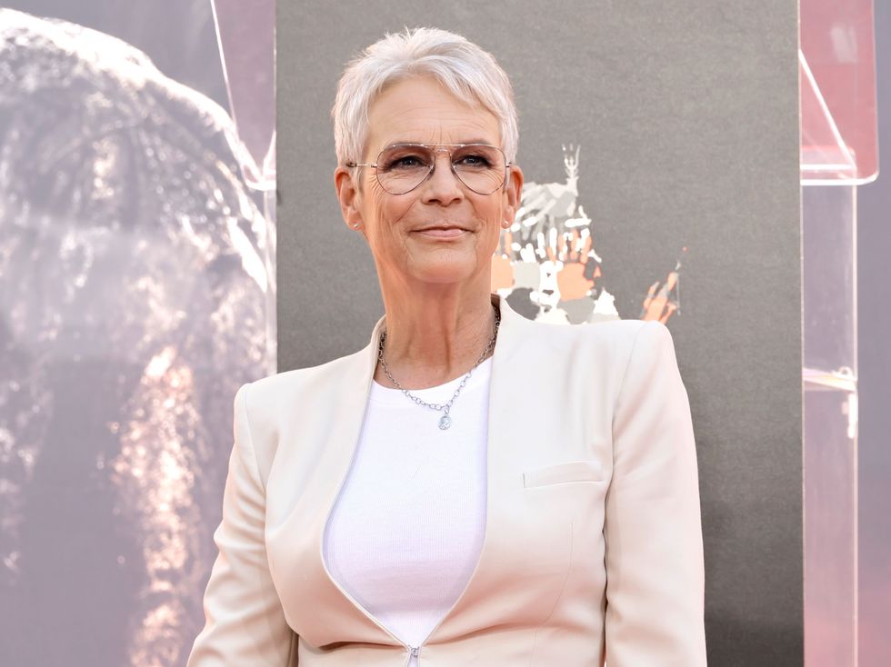 Jamie Lee Curtis Poses Naked in Bathtub for Spooky Throwback Pic: ‘I Take Halloween Seriously’
