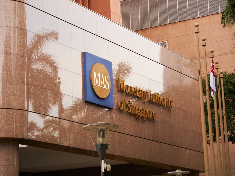 Singapore Carries Out First Trades in DeFi Pilot for Wholesale Funding Market