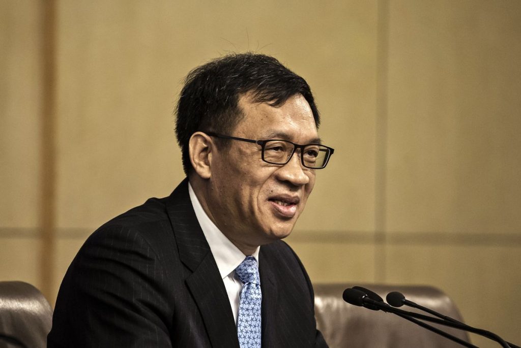 China Central Bank Deputy Governor Fan Probed by Anti-Graft Unit