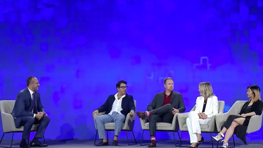 Fine arts, metaverse fashion, digital NFT robot and more: CoinGeek Bitcade goes to Crypto Connect Expo