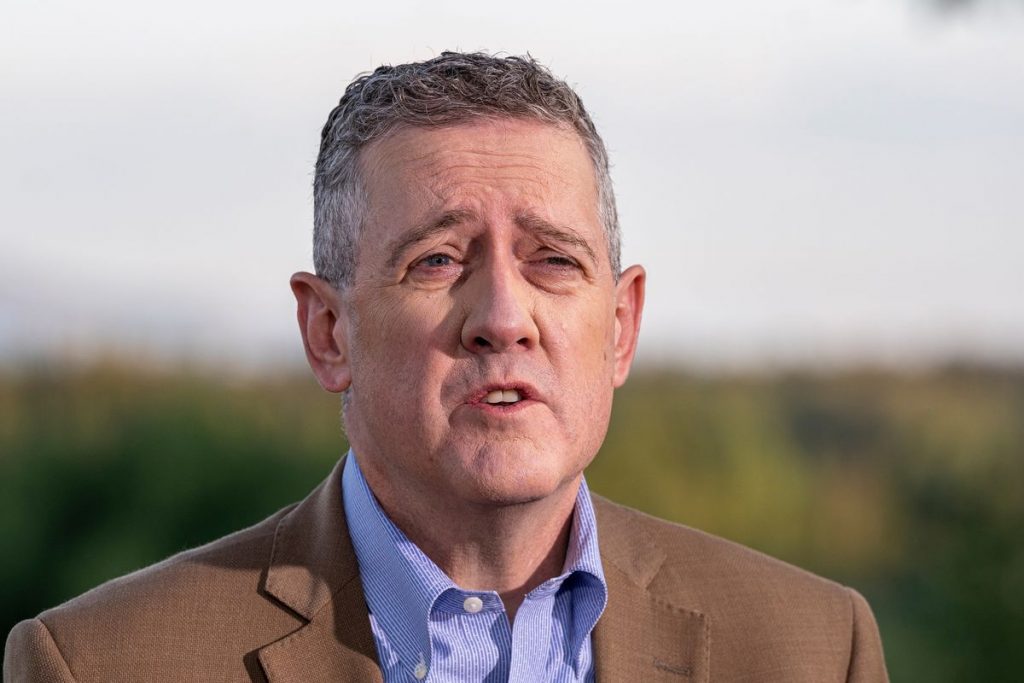 Fed’s Bullard Says More Hikes Needed to Get to Restrictive Level