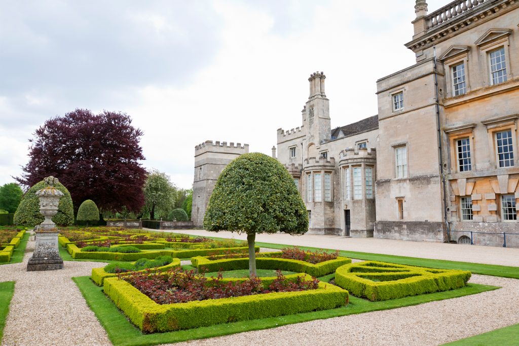 Spend the holidays like a royal in England’s Grimsthorpe Castle