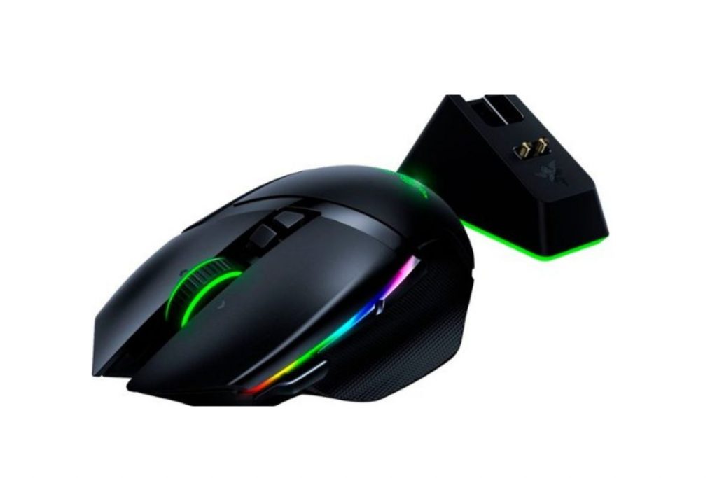 Pick up Razer’s Basilisk wireless gaming mouse and charging dock for 59% off