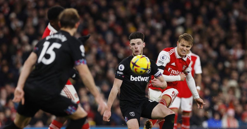 Arsenal aim to rock Brighton in year-ender as title race hots up