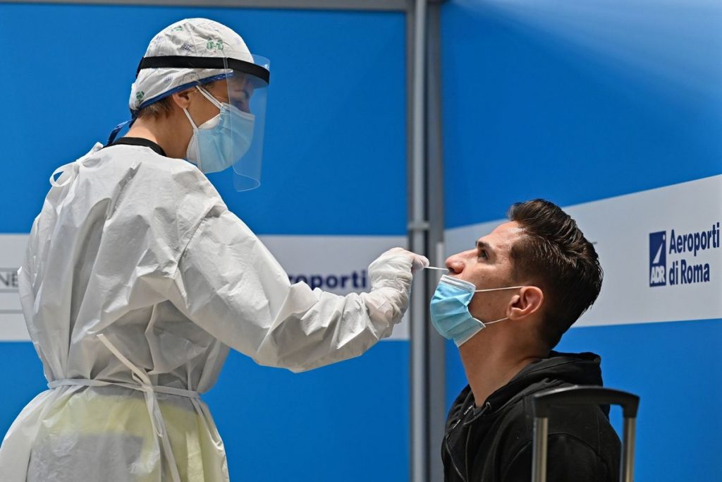 Covid-Mutation Risk Is Key Driver Behind Curbs on China Travel