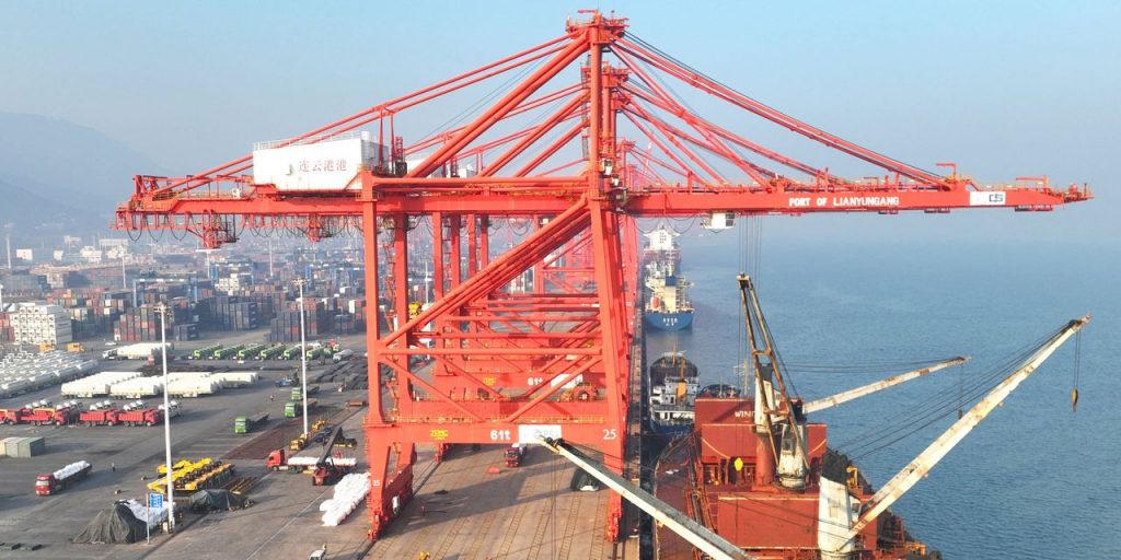 : Globalization is not dead, but it is facing a big tail-risk, expert says