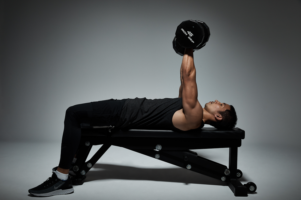 How to Bench Press the Right Way