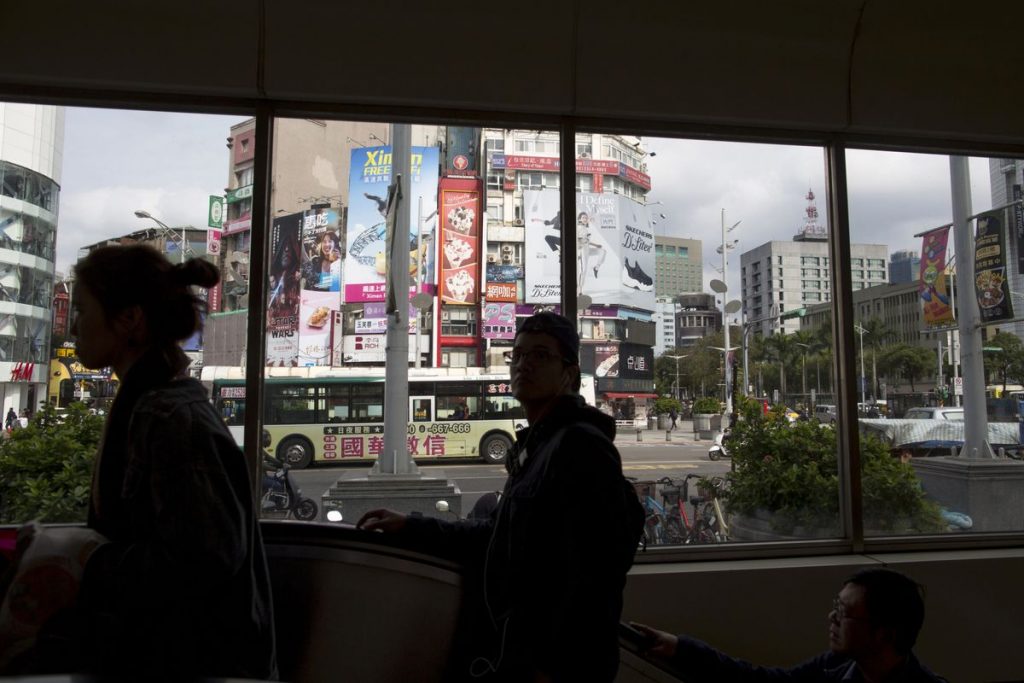 Taiwan’s Economy Shrinks by Most Since Global Financial Crisis