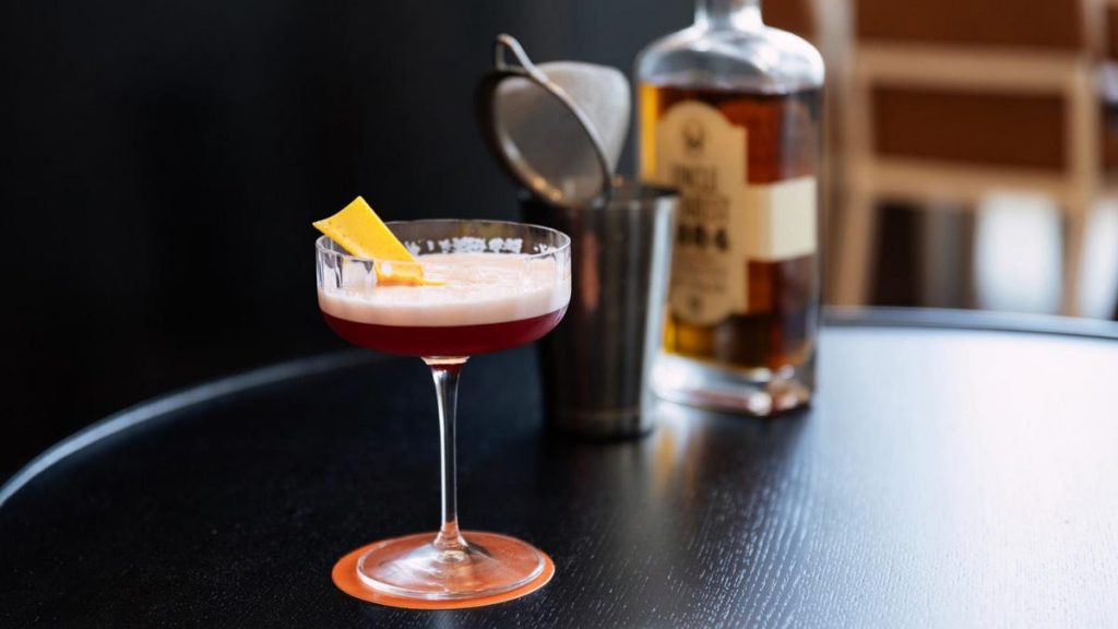 The Four Seasons Nashville Sets A New Standard For Hotel Bars In Music City