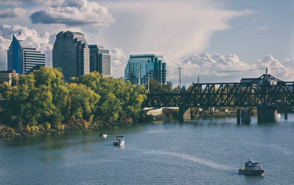 A Record Share of Homebuyers Relocated to These Metros in Q4 2022