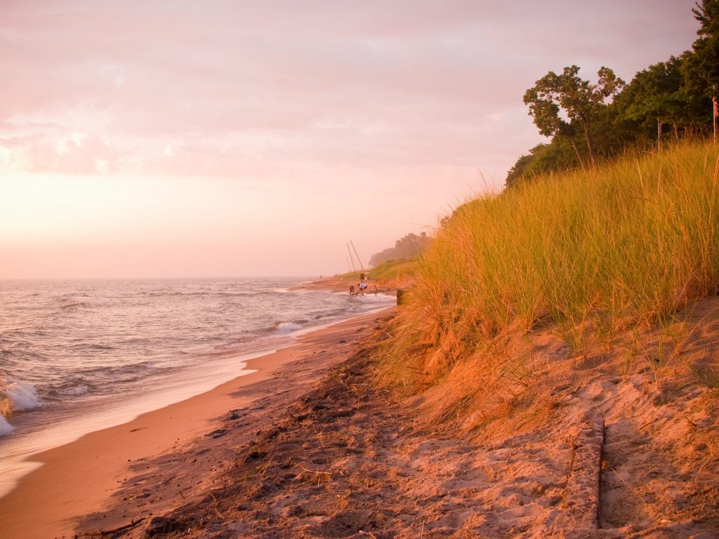 FAA temporarily closed airspace above Lake Michigan due to ‘national defense’ amid reports of a hovering ‘object’