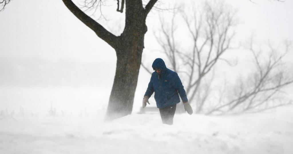 Second round of major winter storm to bring snow, danger to large parts of U.S.