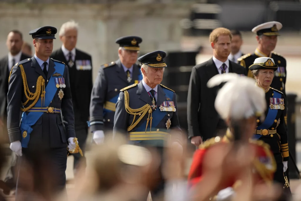 Fractious family on stage at coronation…