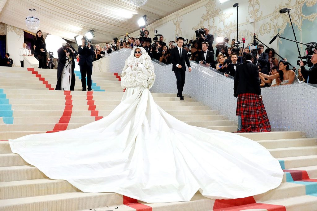 Rihanna Arrives Very Fashionably Late to Met Gala 2023