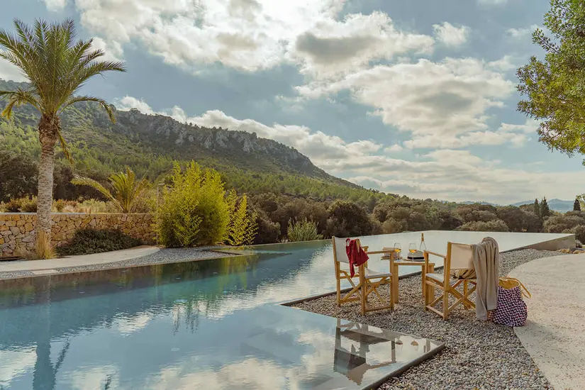 Hyatt plans to acquire global travel club platform Mr & Mrs Smith