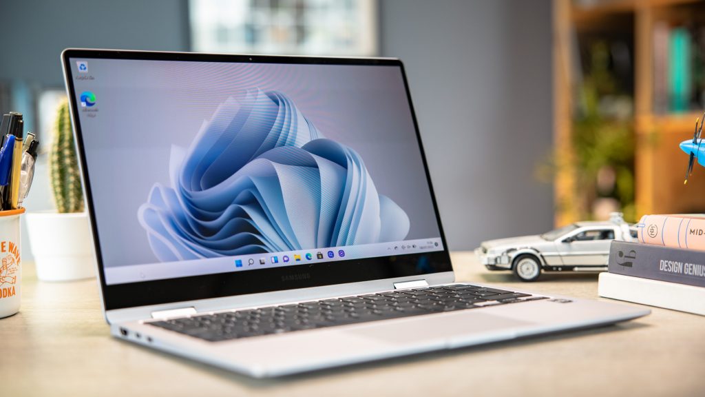 Score Samsung’s swanky 2-in-1 AMOLED laptop for an absurdly low price